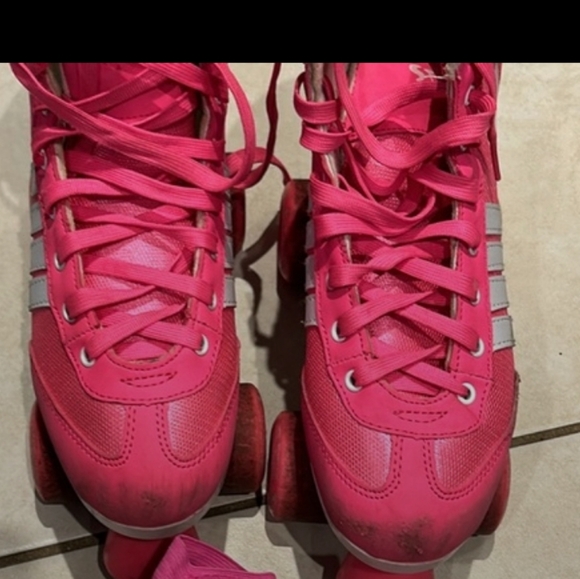 Roller skates - Picture 2 of 4